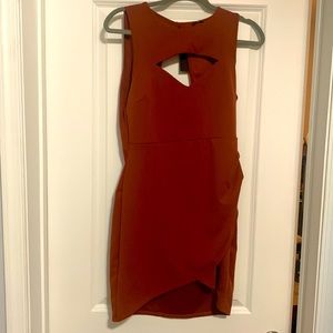 Fashion Nova Marie Keyhole Dress. NWT. SIZE 2X. Burnt orange/Rust/Copper
